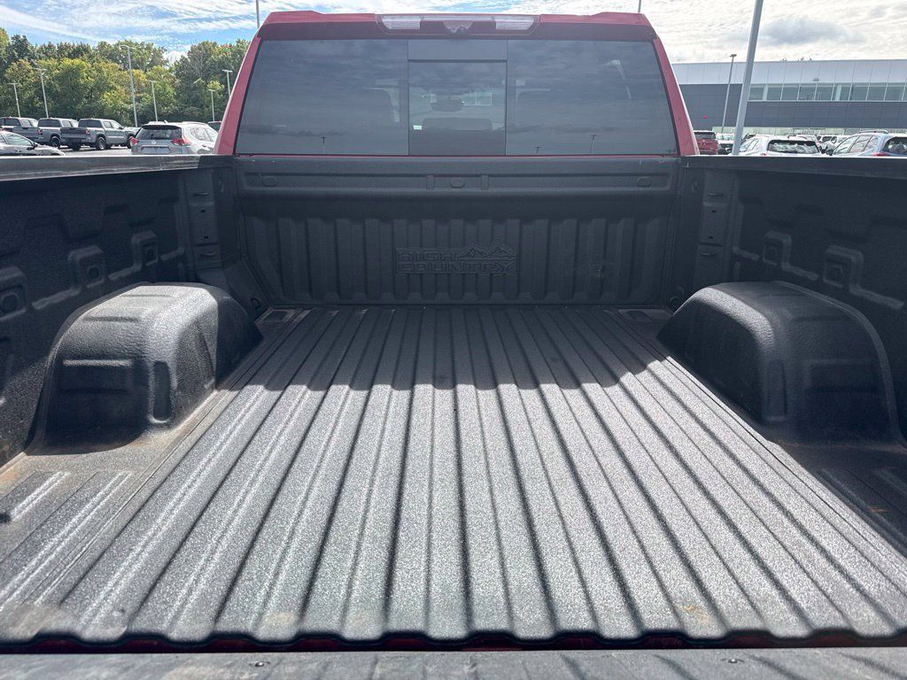 Certified 2024 Chevrolet Silverado 1500 High Country w/ Technology Package AWD/4WD image 5