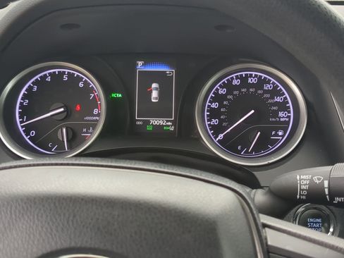 Used 2022 Toyota Camry LE w/ Convenience Package FWD image 14