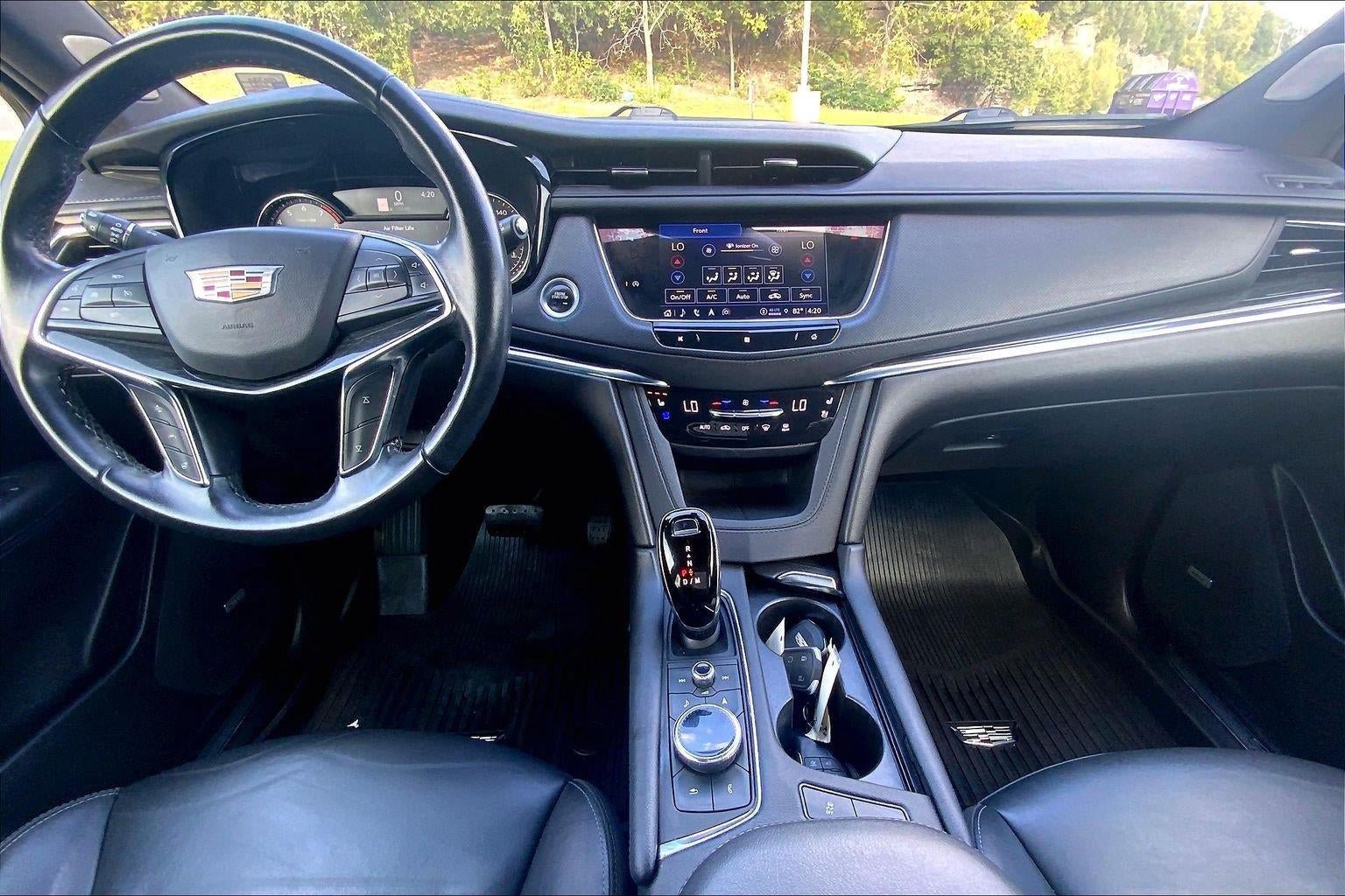 Used 2021 Cadillac XT5 Premium Luxury AWD/4WD image 16