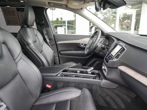 Used 2024 Volvo XC90 B6 Ultimate w/ Protection Package Premier AWD/4WD image 19