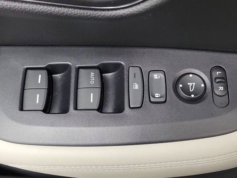 Certified 2024 Honda HR-V LX image 19