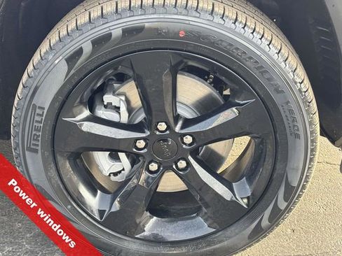 New 2025 Jeep Grand Cherokee L Limited w/ Black Appearance Package image 35