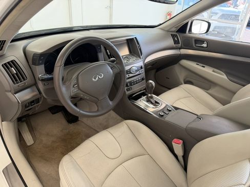 Used 2015 INFINITI Q40 AWD w/ Navigation Package image 21