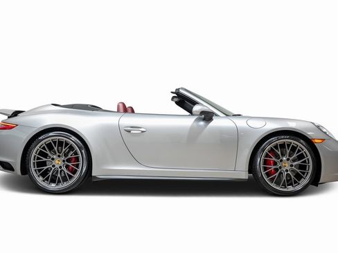 Used 2017 Porsche 911 Carrera 4S image 21