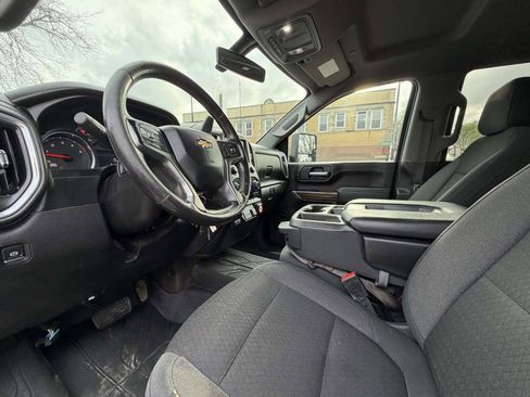 Used 2021 Chevrolet Silverado 2500 LT w/ Fleet Comfort Package AWD/4WD image 14