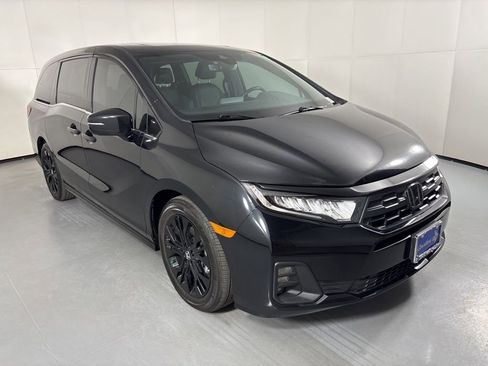 Used 2025 Honda Odyssey Sport-L image 2