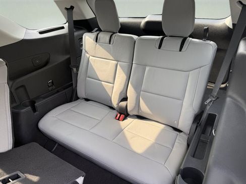 New 2026 Ford Explorer Active w/ Active Comfort Package AWD/4WD image 11