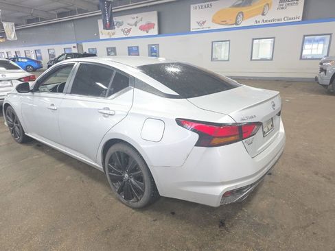 Used 2021 Nissan Altima 2.5 SR image 4