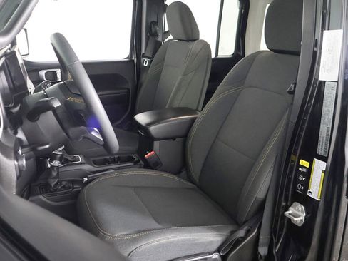 Used 2024 Jeep Wrangler Unlimited Sport AWD/4WD image 27