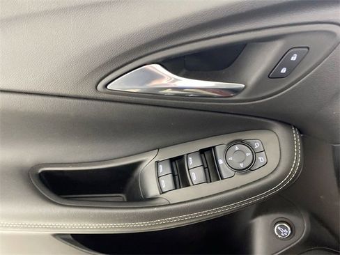 Used 2023 Buick Encore GX Select w/ Sport Touring Package image 26