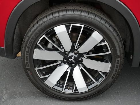 Used 2025 Mitsubishi Outlander SE AWD/4WD image 5