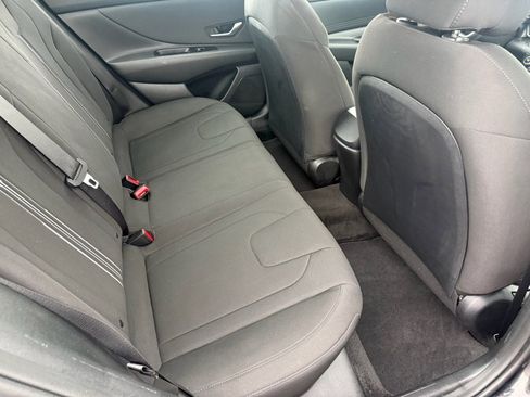 Used 2021 Hyundai Elantra SEL w/ Convenience Package image 14