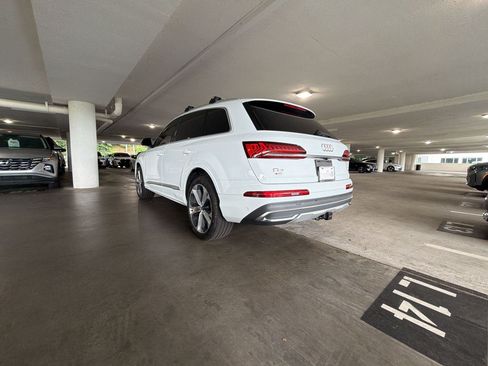 Used 2021 Audi Q7 3.0T Premium Plus w/ Executive Package AWD/4WD image 3