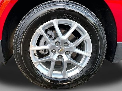 Used 2024 Chevrolet Equinox LT w/ LPO, Floor Liner Package AWD/4WD image 9