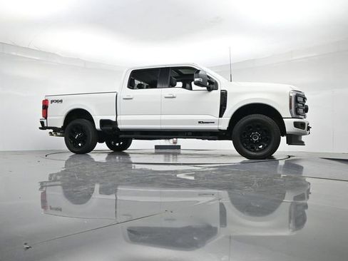New 2026 Ford F250 Lariat w/ Black Appearance Package AWD/4WD image 33