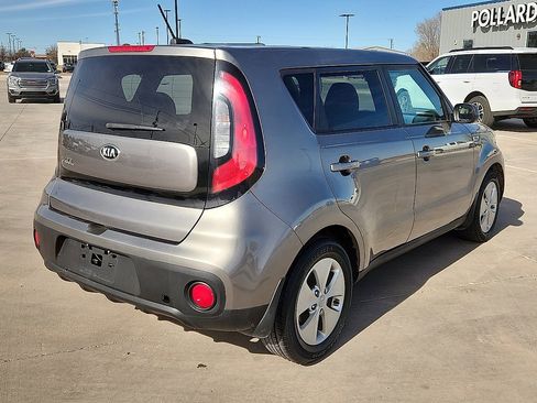 Used 2018 Kia Soul image 3