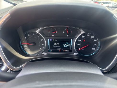 Used 2018 Chevrolet Equinox Premier FWD image 18