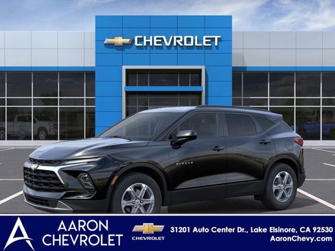 New 2026 Chevrolet Blazer LT w/ Convenience Package image 2