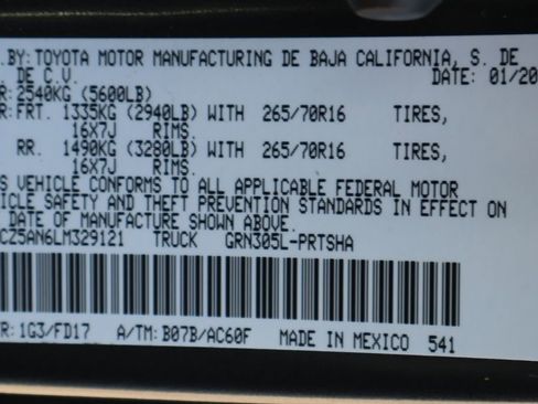 Used 2020 Toyota Tacoma TRD Off-Road w/ Technology Package AWD/4WD image 50