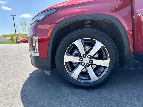 Used 2023 Chevrolet Traverse LT w/ LT Premium Package AWD/4WD image 38