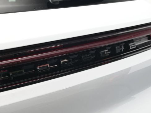 Used 2026 Porsche Cayenne AWD/4WD image 34