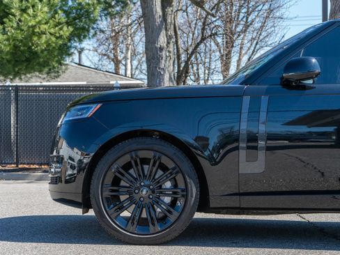 Used 2023 Land Rover Range Rover Long Wheelbase SE AWD/4WD image 18