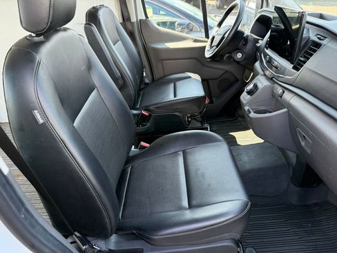 Used 2023 Ford E-Transit 148 High Roof image 5