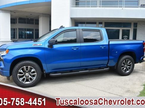 Used 2023 Chevrolet Silverado 1500 RST AWD/4WD image 6