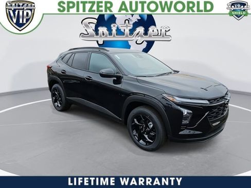 New 2026 Chevrolet Trax LT w/ Midnight Edition image 2