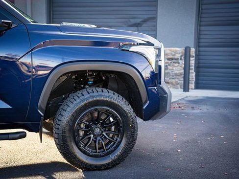 Used 2022 Toyota Tundra Limited w/ TRD Off-Road Package image 5