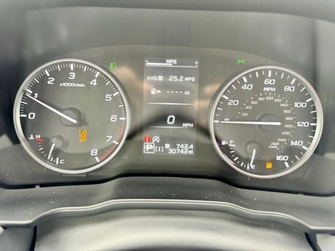 Used 2024 Subaru Crosstrek 2.0i Premium AWD/4WD image 22