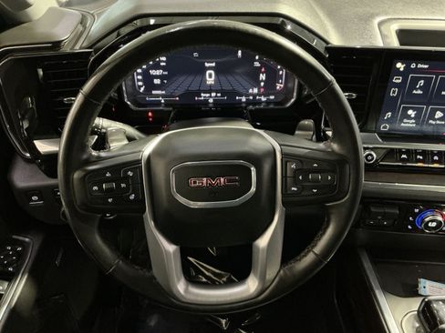 Used 2024 GMC Sierra 1500 SLT w/ SLT Premium Plus Package AWD/4WD image 17