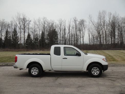 Used 2019 Nissan Frontier S image 5