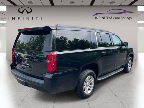 Used 2018 Chevrolet Suburban LT AWD/4WD image 7