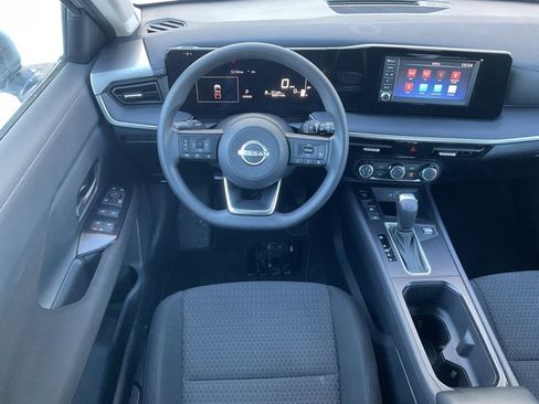 Used 2025 Nissan Kicks S image 14