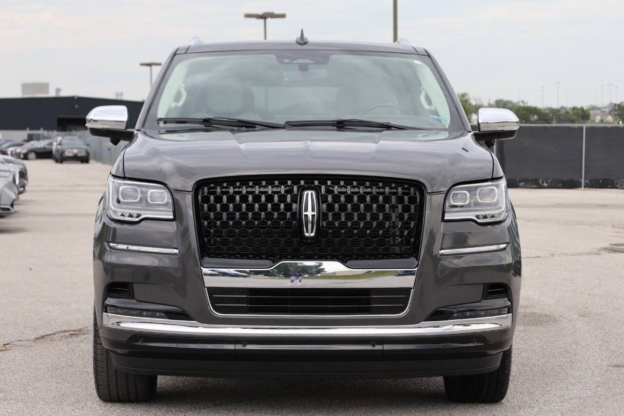 Used 2022 Lincoln Navigator L Black Label AWD/4WD image 5