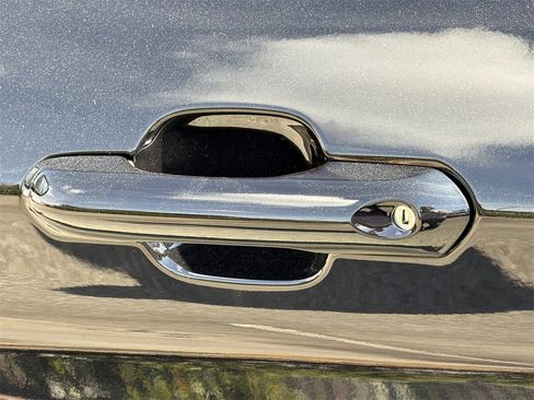 New 2026 Ford Explorer ST-Line w/ ST-Line Street Pack image 32