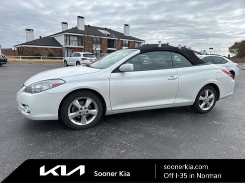 Used 2008 Toyota Solara SLE image 1