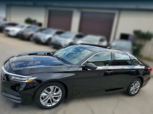 Used 2019 Honda Accord LX image 5