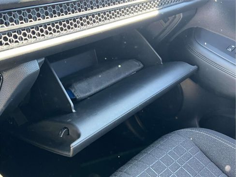 Used 2023 Honda HR-V LX image 39