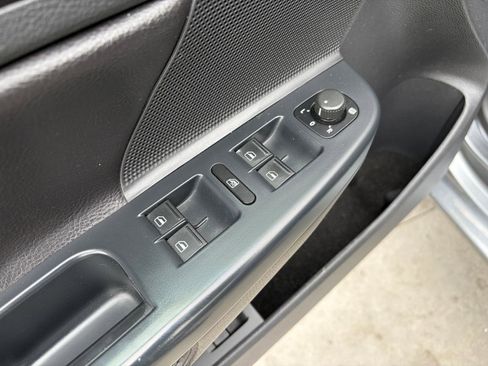 Used 2014 Volkswagen Jetta TDI FWD image 11