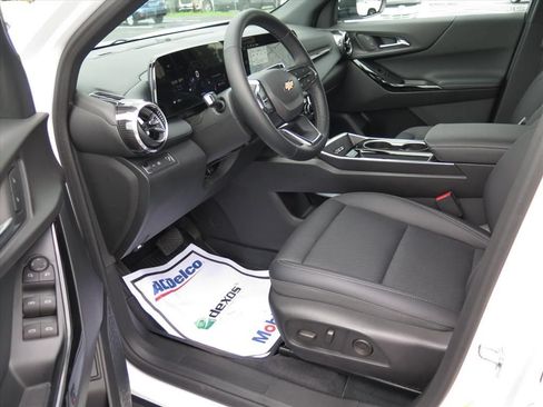 Used 2025 Chevrolet Equinox LT w/ Convenience Package II FWD image 10