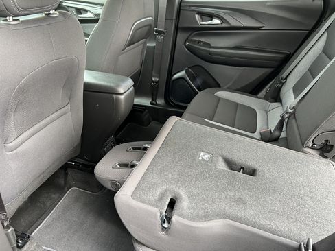 Used 2026 Chevrolet TrailBlazer LT w/ Convenience Package FWD image 16