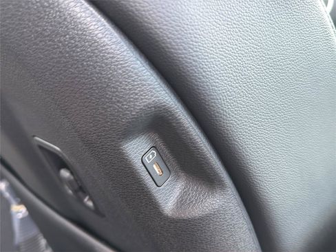Used 2025 Kia Sportage EX FWD image 23