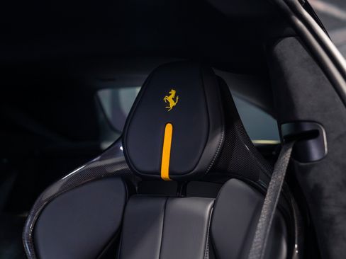 Used 2025 Ferrari 12Cilindri RWD image 26
