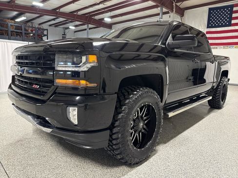Used 2017 Chevrolet Silverado 1500 LT w/ All Star Edition image 5