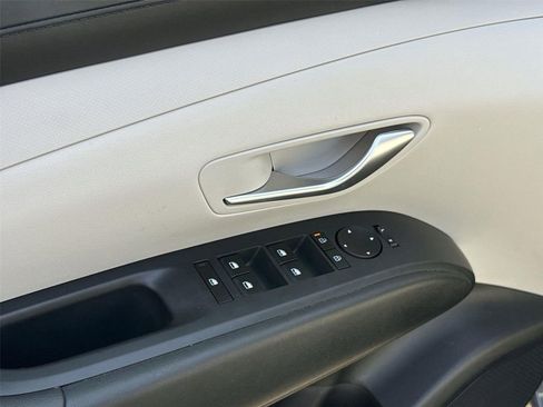 Used 2025 Hyundai Tucson SEL FWD image 21