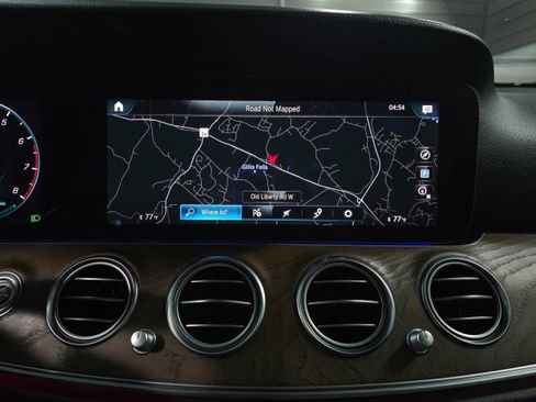 Used 2021 Mercedes-Benz E 450 4MATIC Sedan image 27