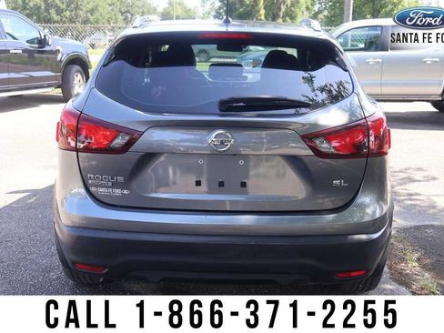 Used 2018 Nissan Rogue Sport SL w/ SL Premium Package FWD image 5