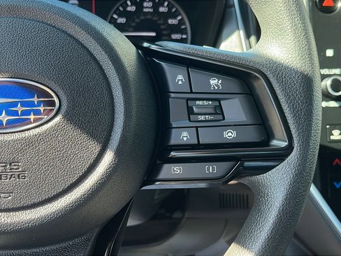 Certified 2025 Subaru Crosstrek 2.0i Premium AWD/4WD image 14